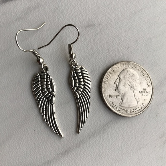 🔴 Angel wings earrings . silver plated dangly wing feather  earrings - Picture 9 of 10